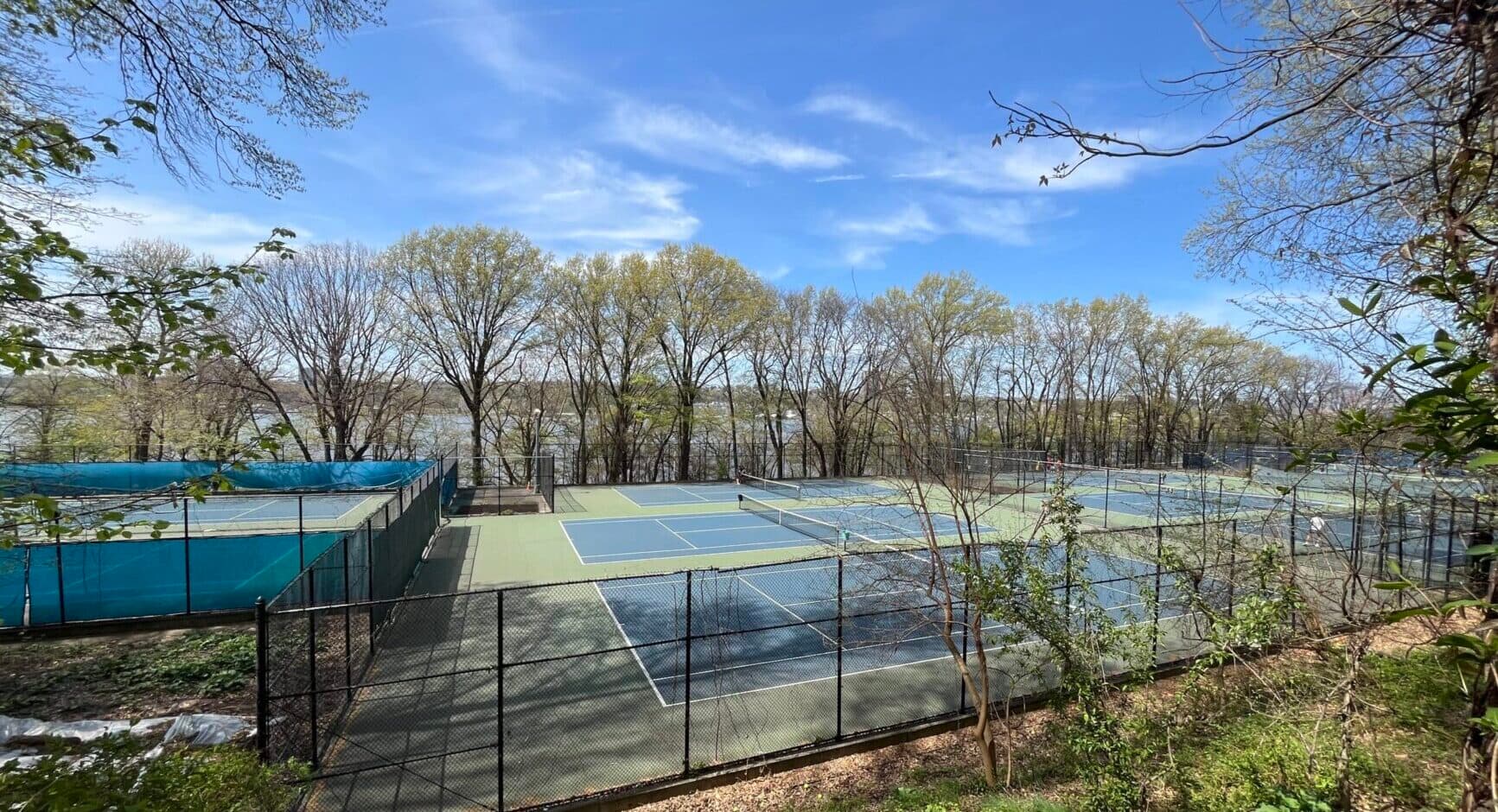 Riverside Park (119th St) tennis courts