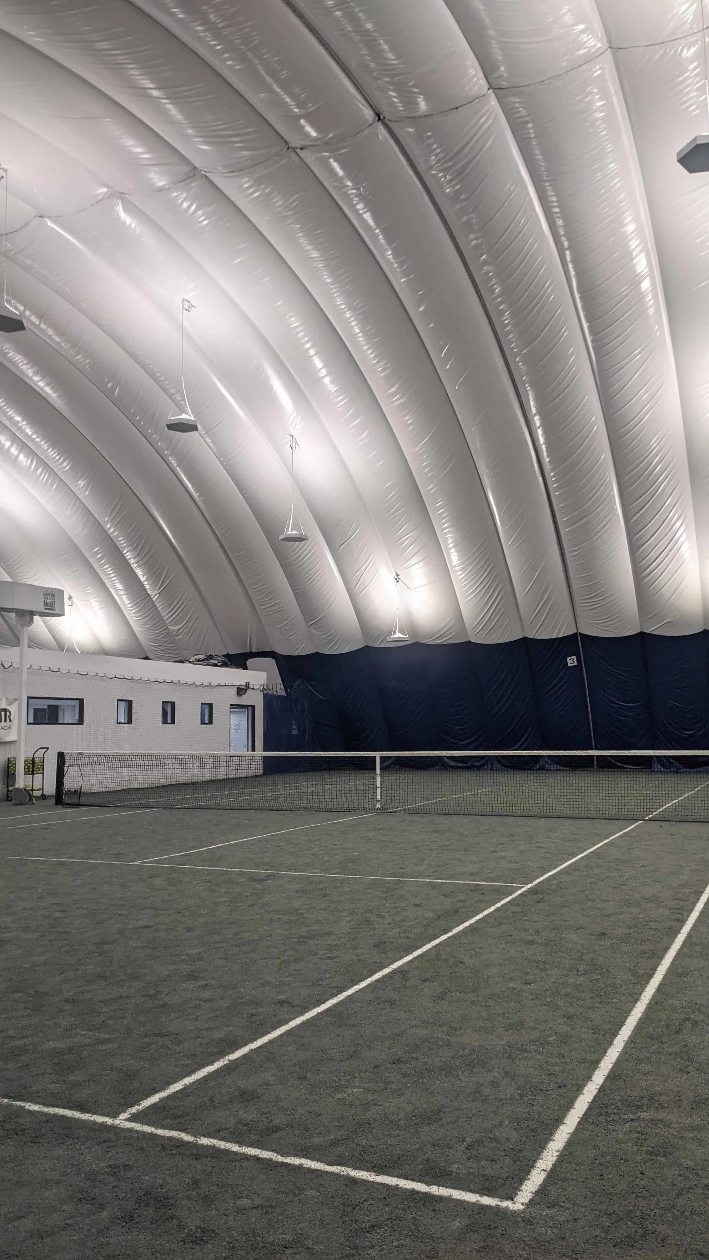 Roosevelt Island Racquet Club tennis courts
